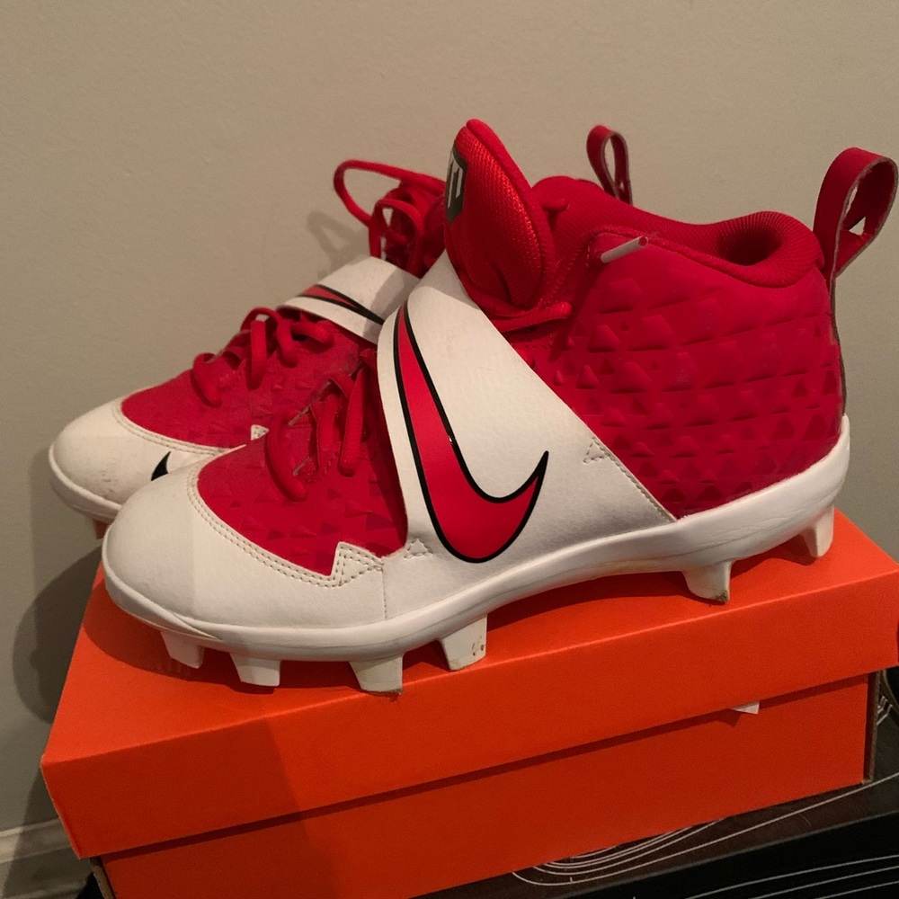 Mike Trout Nike baseball cleats